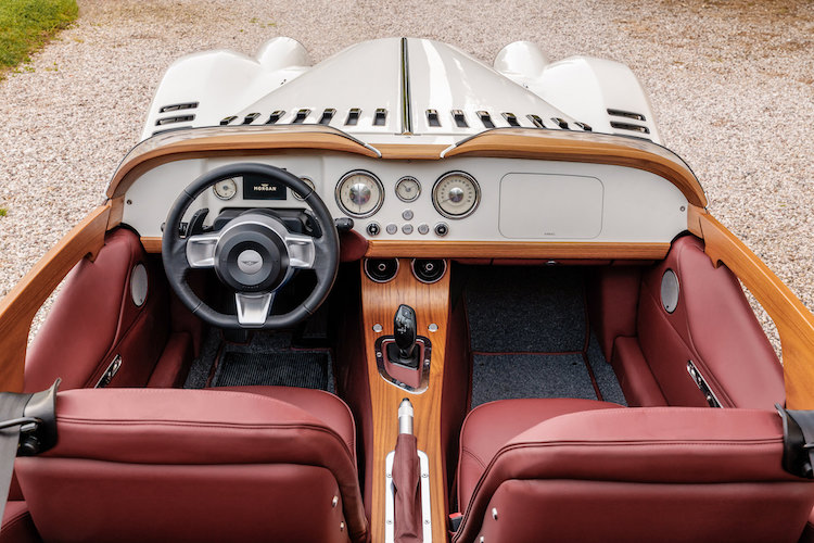 The Hog Ring - This Roadster's Wood Interior is Absolutely Stunning