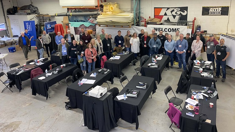 The Hog Ring - Trim Tech Interiors and Glass 1