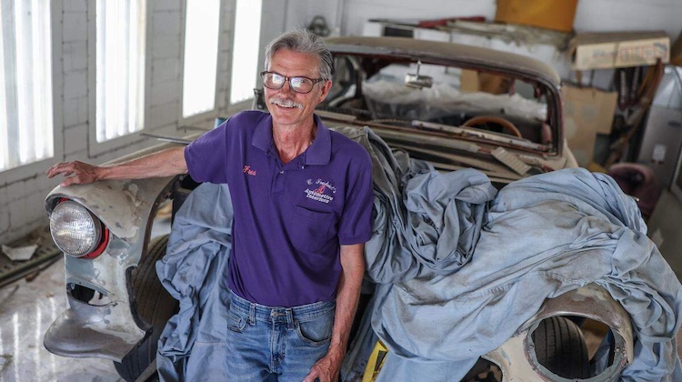 The Hog Ring - This Trimmer Just Retired After Selling His Shop for $2 Million